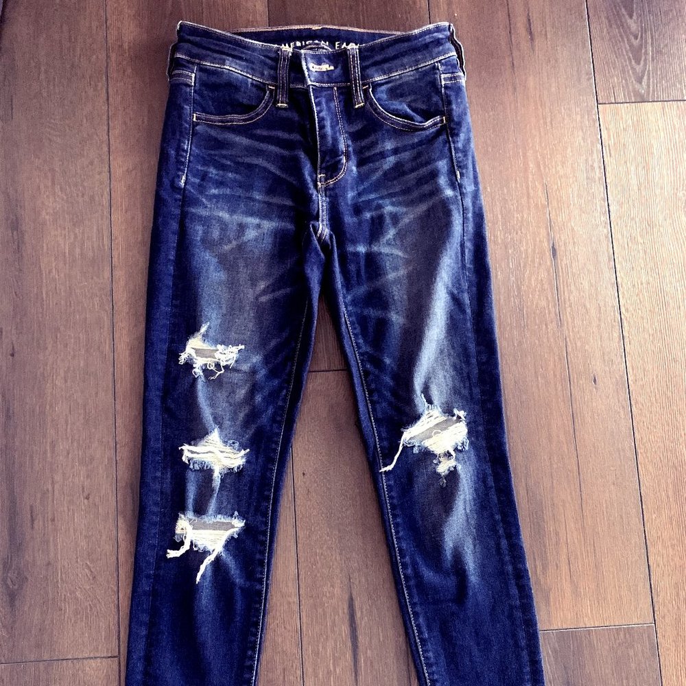 American Eagle Distressed Jeans 4 27w Next Level